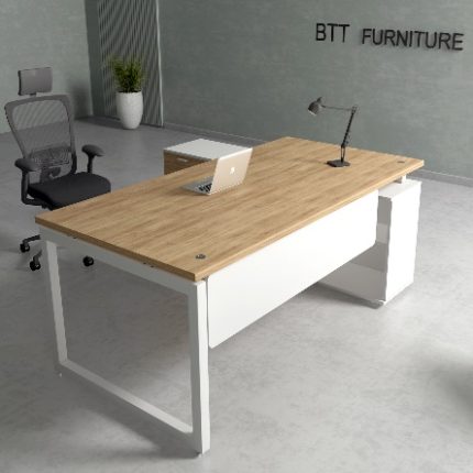 Employee & Staff Desk
